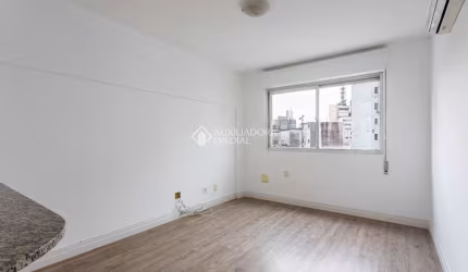 Apartamento com 1 quarto à venda na Rua Duque de Caxias, 1667, Centro Histórico, Porto Alegre, 43 m2 por R$ 320.000