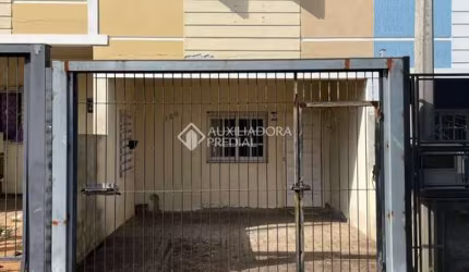 Casa com 2 quartos à venda na Hungria, 138, Parque Marechal Rondon, Cachoeirinha, 72 m2 por R$ 240.000