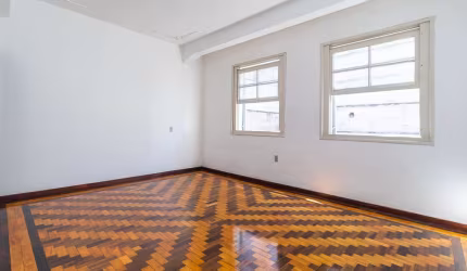 Apartamento com 3 quartos à venda na Rua Jerônimo Coelho, 209, Centro Histórico, Porto Alegre, 101 m2 por R$ 440.000