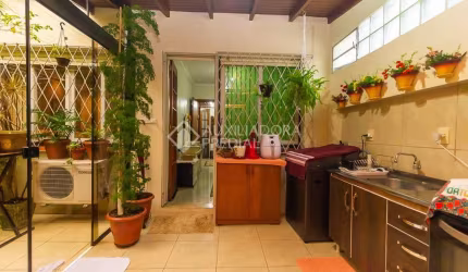 Apartamento com 2 quartos à venda na Rua Sete de Abril, 320, Floresta, Porto Alegre, 83 m2 por R$ 390.000