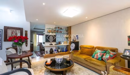 Casa com 4 quartos à venda na Avenida Nestor Valdman, 330, Jardim Itu Sabará, Porto Alegre, 275 m2 por R$ 980.000