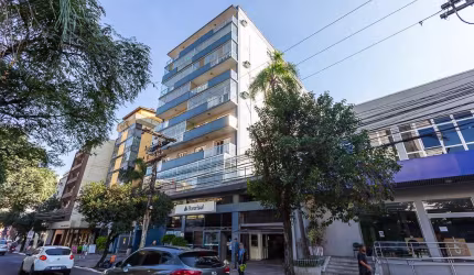 Apartamento com 2 quartos à venda na Avenida Cristóvão Colombo, 2184, Floresta, Porto Alegre, 98 m2 por R$ 370.000