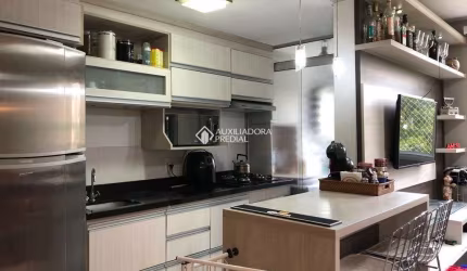 Apartamento com 2 quartos à venda na Rua Carlos Reverbel, 200, Jardim Carvalho, Porto Alegre, 52 m2 por R$ 315.000