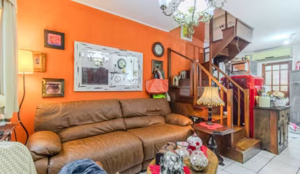 Casa em condomínio fechado com 3 quartos à venda na Rua Afonso Arinos, 145, Camaquã, Porto Alegre, 91 m2 por R$ 298.000