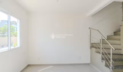 Casa em condomínio fechado com 2 quartos à venda na Rua Miguel Ascoleze, 125, Vila Nova, Porto Alegre, 60 m2 por R$ 319.000