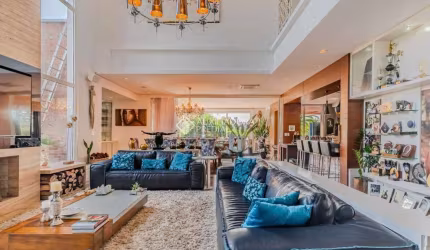 Casa em condomínio fechado com 4 quartos à venda na Avenida Juca Batista, 8000, Hípica, Porto Alegre, 510 m2 por R$ 4.950.000