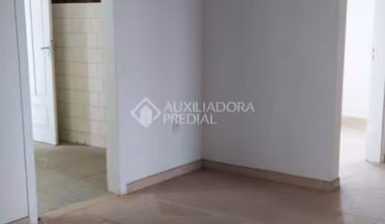 Apartamento com 3 quartos à venda na Rua Doutor Eduardo Chartier, 7, Passo da Areia, Porto Alegre, 66 m2 por R$ 250.000