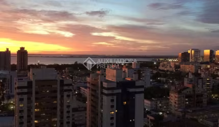 Apartamento com 3 quartos à venda na Avenida Getúlio Vargas, 1271, Menino Deus, Porto Alegre, 120 m2 por R$ 2.120.000