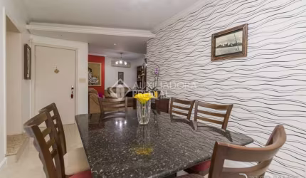 Apartamento com 2 quartos à venda na Travessa Dezenove de Novembro, 272, Santo Antônio, Porto Alegre, 105 m2 por R$ 500.000