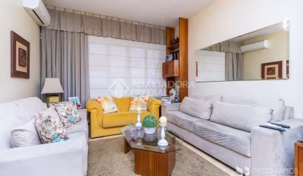 Apartamento com 3 quartos à venda na Rua Duque de Caxias, 910, Centro Histórico, Porto Alegre, 124 m2 por R$ 640.000