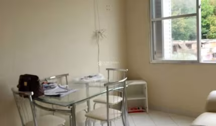 Apartamento com 2 quartos à venda na Rua Hipólito da Costa, 201, Santa Tereza, Porto Alegre, 46 m2 por R$ 200.000