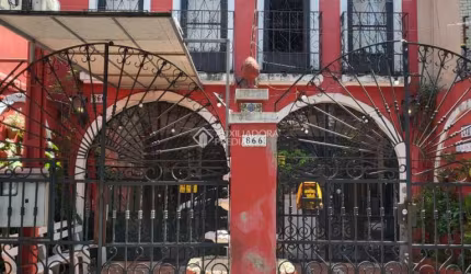 Casa com 7 quartos à venda na Rua General Caldwell, 866, Menino Deus, Porto Alegre, 544 m2 por R$ 1.880.000