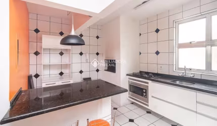 Apartamento com 2 quartos à venda na Rua Teixeira de Freitas, 860, Santo Antônio, Porto Alegre, 86 m2 por R$ 320.000