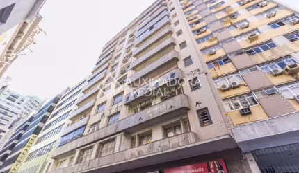 Apartamento com 2 quartos à venda na Rua Pinto Bandeira, 476, Centro Histórico, Porto Alegre, 73 m2 por R$ 320.000