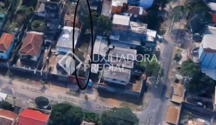 Terreno em condomínio fechado à venda na Rua Caieira, 446, Medianeira, Porto Alegre, 462 m2 por R$ 400.000