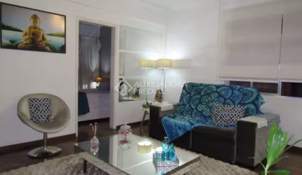 Apartamento com 1 quarto à venda na Rua Vigário José Inácio, 295, Centro Histórico, Porto Alegre, 53 m2 por R$ 247.000