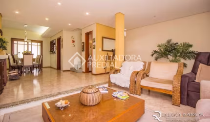 Casa em condomínio fechado com 5 quartos à venda na Rua Chico Pedro, 191, Camaquã, Porto Alegre, 290 m2 por R$ 920.000