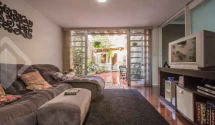 Apartamento com 3 quartos à venda na Rua Mucio Teixeira, 910, Menino Deus, Porto Alegre, 97 m2 por R$ 850.000