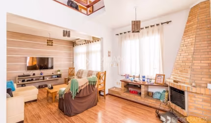 Casa em condomínio fechado com 3 quartos à venda na Rua Nunes, 200, Medianeira, Porto Alegre, 135 m2 por R$ 700.000