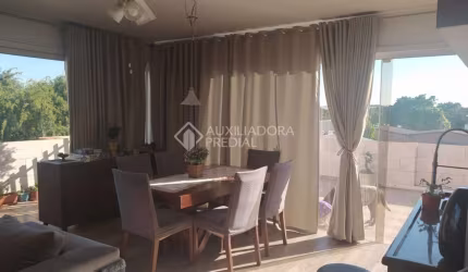 Cobertura com 3 quartos à venda na Rua Vítor Valpírio, 457, Anchieta, Porto Alegre, 214 m2 por R$ 658.000