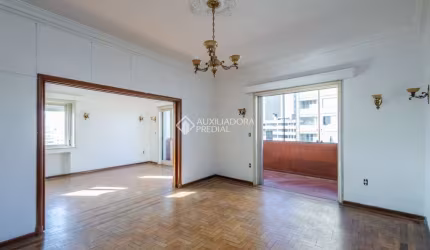 Apartamento com 3 quartos à venda na Avenida Cristóvão Colombo, 1846, Floresta, Porto Alegre, 238 m2 por R$ 640.000