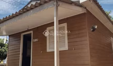 Casa com 2 quartos à venda na Tomaz Moresto, 219, Campo Novo, Porto Alegre, 70 m2 por R$ 190.000