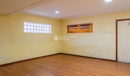 Casa com 3 quartos à venda na Rua Olavo Bilac, 36, Azenha, Porto Alegre, 257 m2 por R$ 649.000