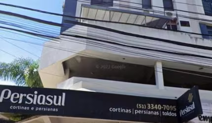 Ponto comercial à venda na Avenida Benjamin Constant, 842, São João, Porto Alegre, 66 m2 por R$ 640.000