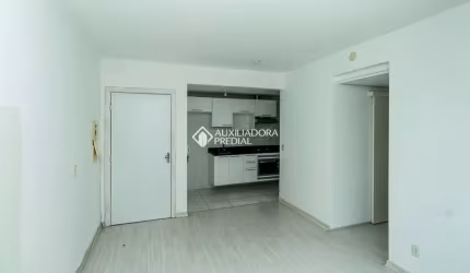 Apartamento com 2 quartos à venda na Avenida Manoel Elias, 2200, Passo das Pedras, Porto Alegre, 48 m2 por R$ 225.000