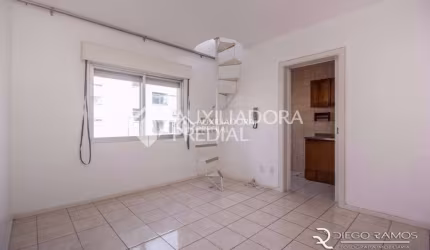 Cobertura com 2 quartos à venda na Avenida Bento Gonçalves, 1759, Partenon, Porto Alegre, 88 m2 por R$ 270.000