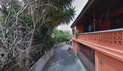 Casa com 3 quartos à venda na Quatorze, 202, Jardim Carvalho, Porto Alegre, 100 m2 por R$ 190.000