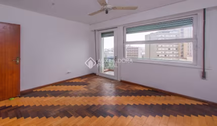 Apartamento com 2 quartos à venda na Praça Conde de Porto Alegre, 77, Centro Histórico, Porto Alegre, 53 m2 por R$ 360.000