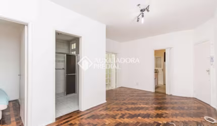 Apartamento com 2 quartos à venda na Rua Comendador Azevedo, 95, Floresta, Porto Alegre, 51 m2 por R$ 300.000