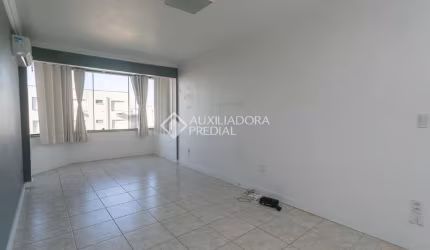 Apartamento com 2 quartos à venda na Rua Coronel Fernando Machado, 387, Centro Histórico, Porto Alegre, 68 m2 por R$ 450.000