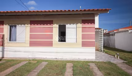 Casa em condomínio fechado com 3 quartos à venda na Acesso Terra Nova, 601, Terra Nova, Alvorada, 51 m2 por R$ 235.000