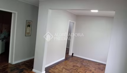 Apartamento com 3 quartos à venda na Rua Ibicui, 55, Cristal, Porto Alegre, 63 m2 por R$ 290.000