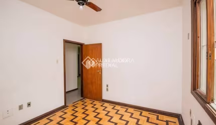 Apartamento com 3 quartos à venda na Rua João Abbott, 125, Petrópolis, Porto Alegre, 69 m2 por R$ 385.000