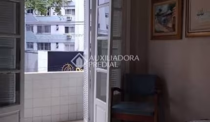 Apartamento com 3 quartos à venda na Avenida Alberto Bins, 829, Centro Histórico, Porto Alegre, 79 m2 por R$ 380.000