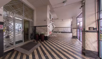 Apartamento com 2 quartos à venda na Rua General Vitorino, 300, Centro Histórico, Porto Alegre, 64 m2 por R$ 299.000