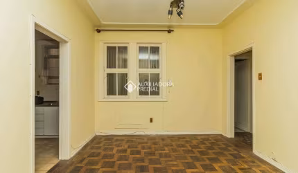 Apartamento com 2 quartos para alugar na Rua Felipe de Oliveira, 988, Petrópolis, Porto Alegre, 72 m2 por R$ 2.300