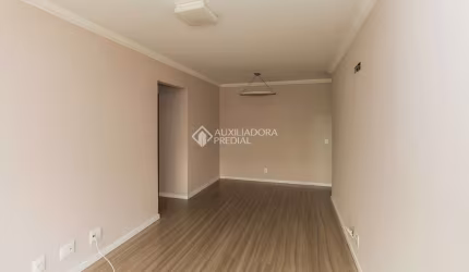 Apartamento com 2 quartos para alugar na Avenida Protásio Alves, 5126, Petrópolis, Porto Alegre, 75 m2 por R$ 2.100