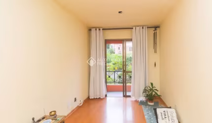 Apartamento com 3 quartos para alugar na Avenida Protásio Alves, 7147, Petrópolis, Porto Alegre, 67 m2 por R$ 1.750