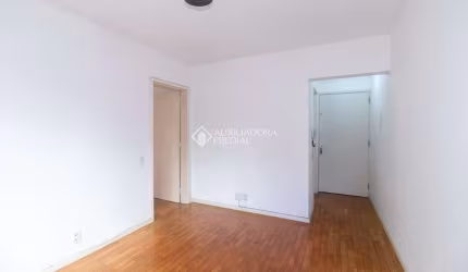 Apartamento com 1 quarto para alugar na Rua General Vitorino, 267, Centro Histórico, Porto Alegre, 34 m2 por R$ 1.400
