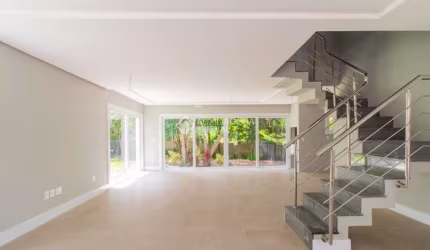 Casa em condomínio fechado com 3 quartos para alugar na Avenida Coronel Marcos, 1239, Pedra Redonda, Porto Alegre, 300 m2 por R$ 18.000