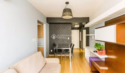 Apartamento com 1 quarto para alugar na Rua Demétrio Ribeiro, 215, Centro Histórico, Porto Alegre, 59 m2 por R$ 2.600