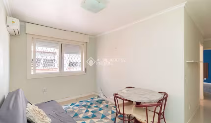 Apartamento com 2 quartos para alugar na Rua Silvério Souto, 111, Teresópolis, Porto Alegre, 59 m2 por R$ 1.550