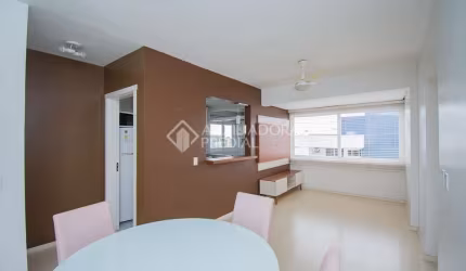Apartamento com 2 quartos para alugar na Avenida General Barreto Viana, 1065, Chácara das Pedras, Porto Alegre, 58 m2 por R$ 3.000