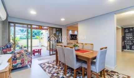 Apartamento com 2 quartos para alugar na Avenida Lageado, 496, Petrópolis, Porto Alegre, 110 m2 por R$ 3.800