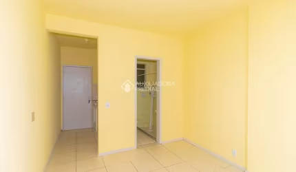 Kitnet / Stúdio para alugar na Avenida Senador Salgado Filho, 327, Centro Histórico, Porto Alegre, 19 m2 por R$ 650