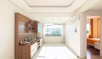 Apartamento com 2 quartos para alugar na Avenida Teresópolis, 3236, Teresópolis, Porto Alegre, 70 m2 por R$ 2.200